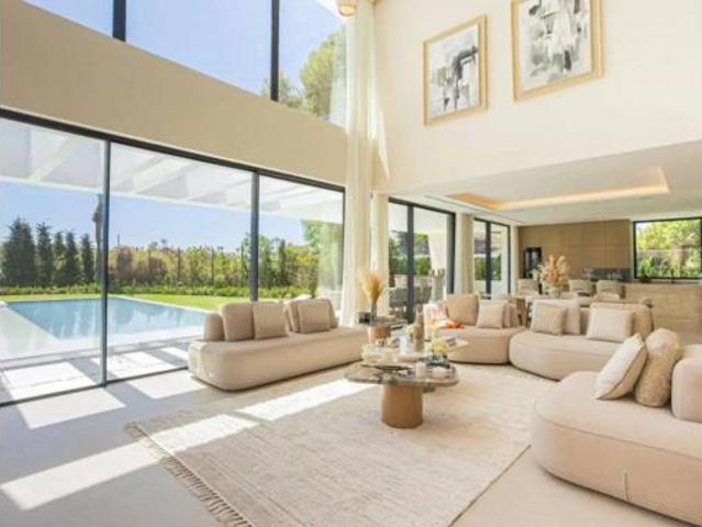 Chalet en venta en Rio Real, Costa del Sol Occidental