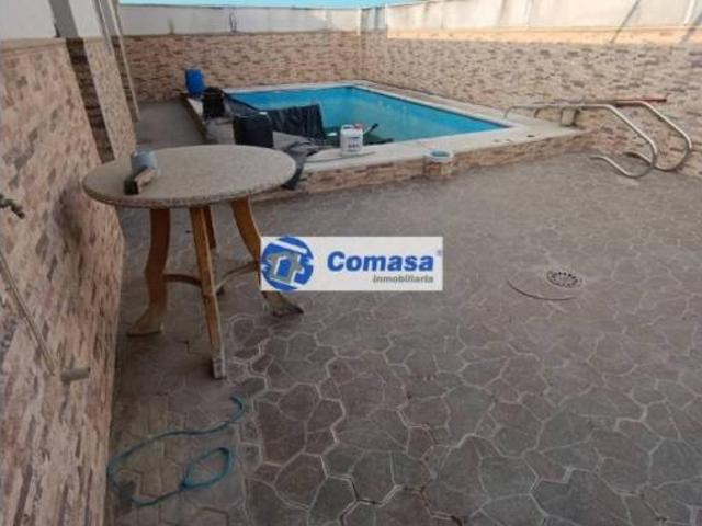 Villa en venta en Martos