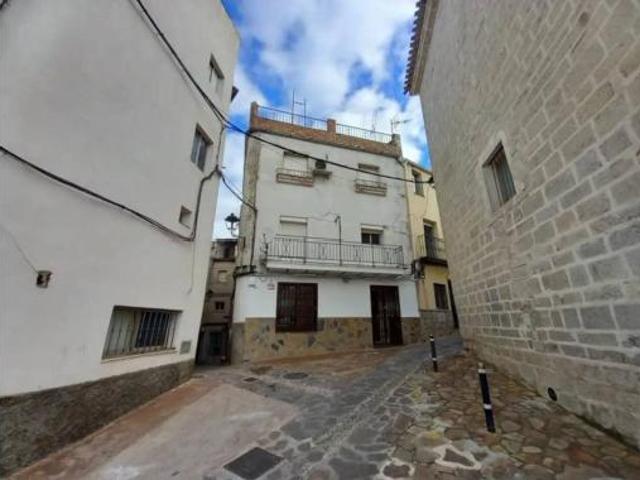 Chalet en venta en Martos, Andalucía