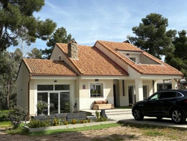 Chalet en venta en Urbanización Pinar de Párraces, Marugán