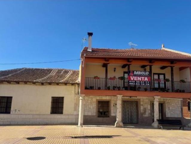 Chalet en venta en Matapozuelos, Castilla y León