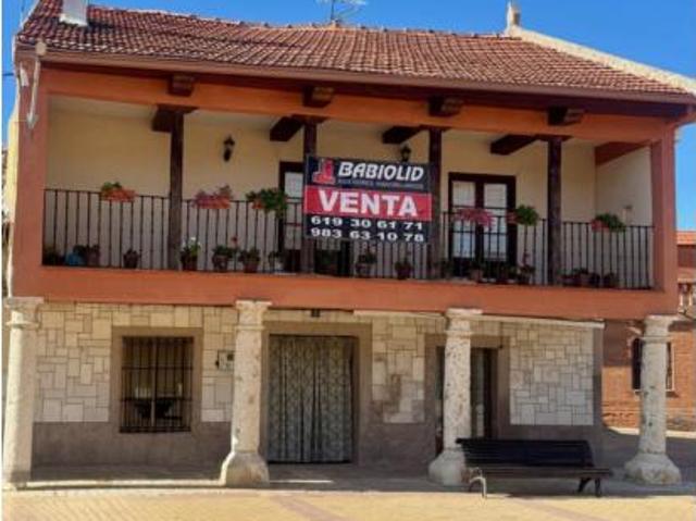 Chalet en venta en Matapozuelos, Castilla y León