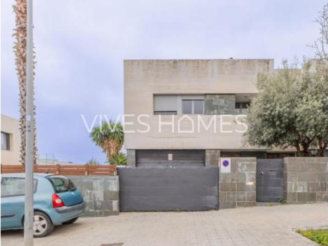 Chalet en venta en Rocafonda, Maresme