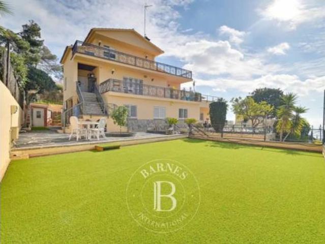 Chalet en venta en la Cornisa, Maresme