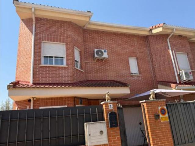 Chalet en venta en Azuqueca De Henares, Castilla-La Mancha