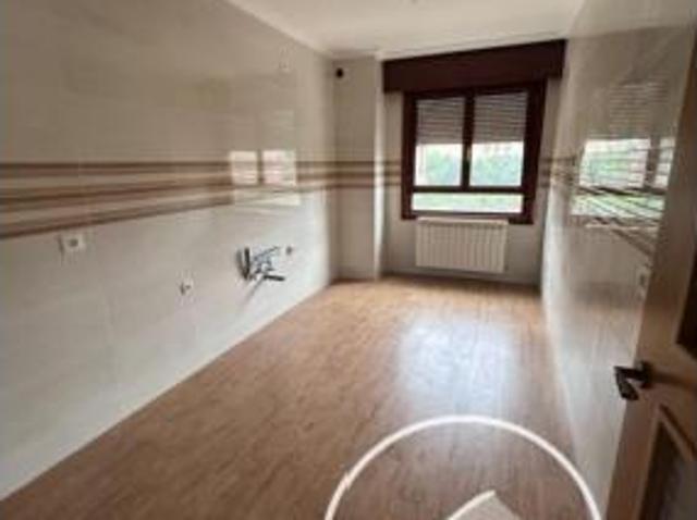 Chalet en venta en Pomar, Medina De Pomar