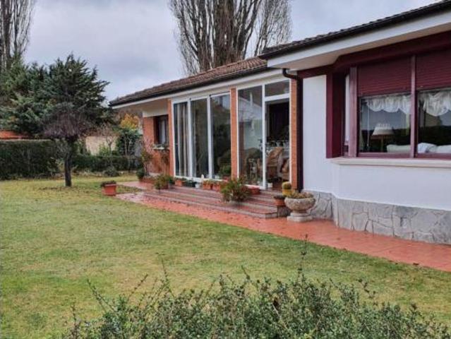 Chalet en venta en Medina De Pomar, Castilla y León