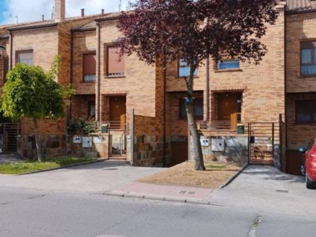 Chalet en venta en Medina Sur, Medina Del Campo