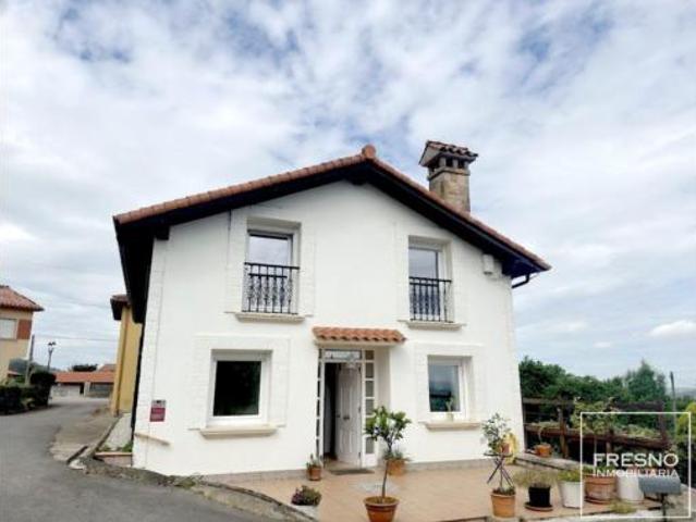 Chalet en venta en Medio Cudeyo, Cantabria