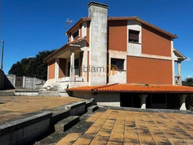 Villa en venta en Meis
