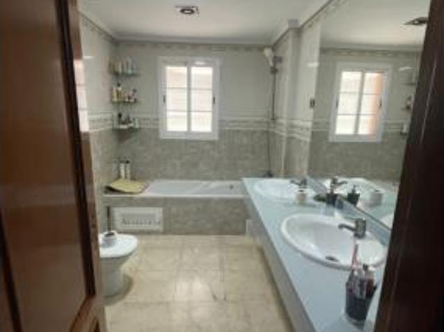 Chalet en venta en Melilla