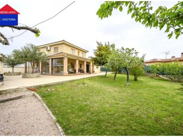 Chalet en venta en Méntrida, Castilla-La Mancha