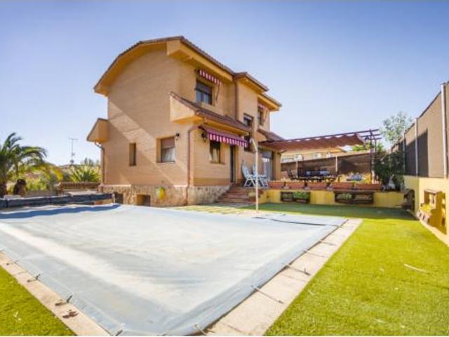 Chalet en venta en Méntrida, Castilla-La Mancha