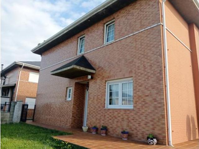 Chalet en venta en Miengo, Cantabria
