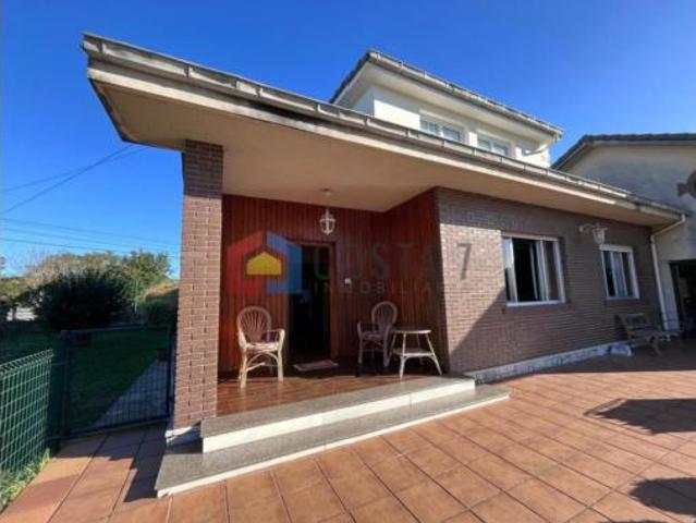 Chalet en venta en Miengo, Cantabria