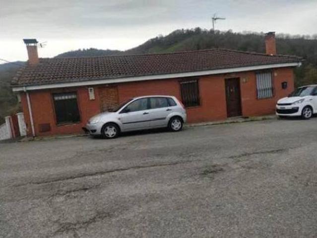 Chalet en venta en Santa Marina, Mieres