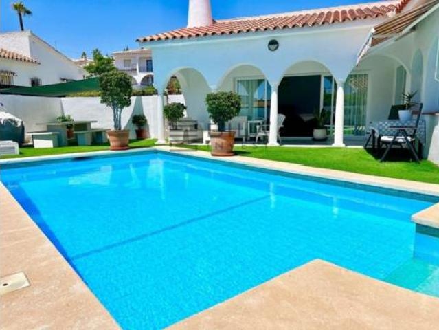 Chalet en venta en Chaparral, Costa del Sol Occidental
