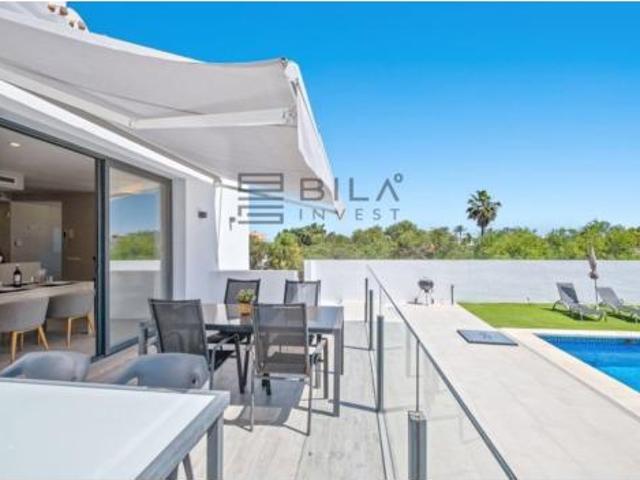 Chalet en venta en Chaparral, Costa del Sol Occidental
