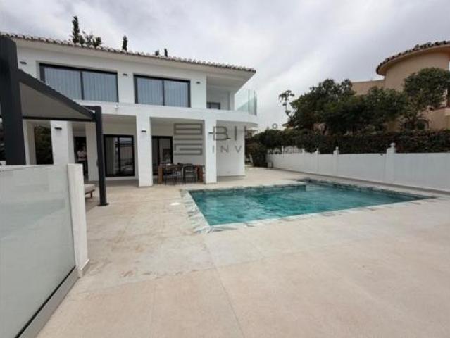 Chalet en venta en Urbanización El Coto, Mijas