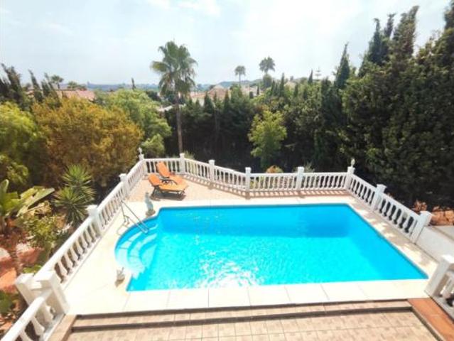 Chalet en venta en Pueblo Minea, Mijas