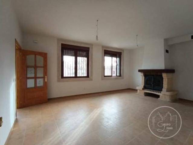 Villa en venta en Mingorría