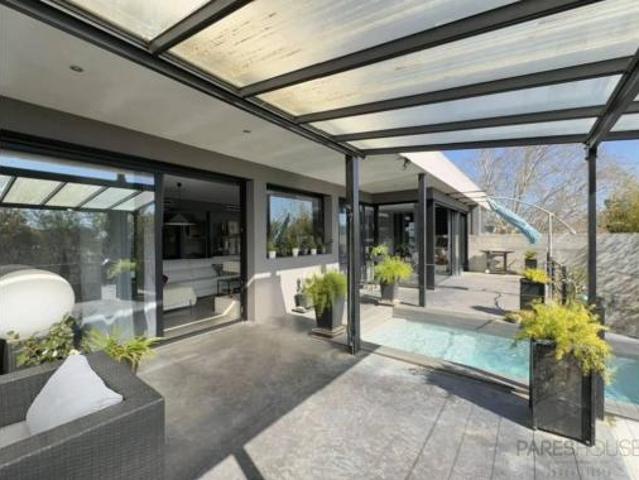 Villa en venta en Mollet De Peralada