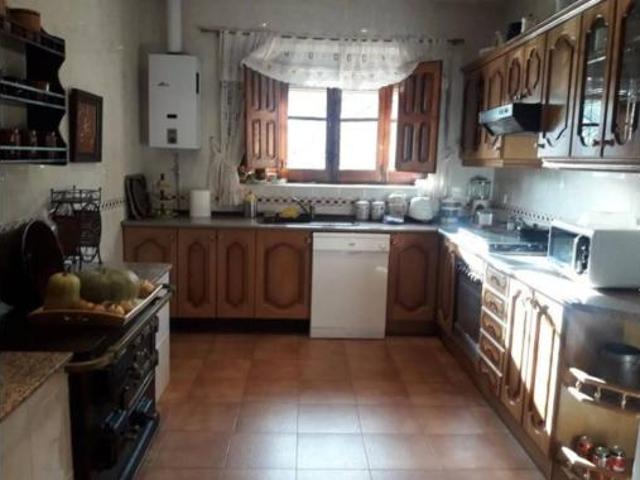 Chalet en venta en Mombeltrán, Ávila