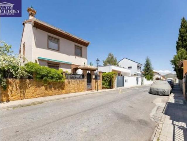 Chalet en venta en Los Llanos, Monachil