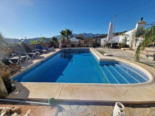 Villa en venta en Monda