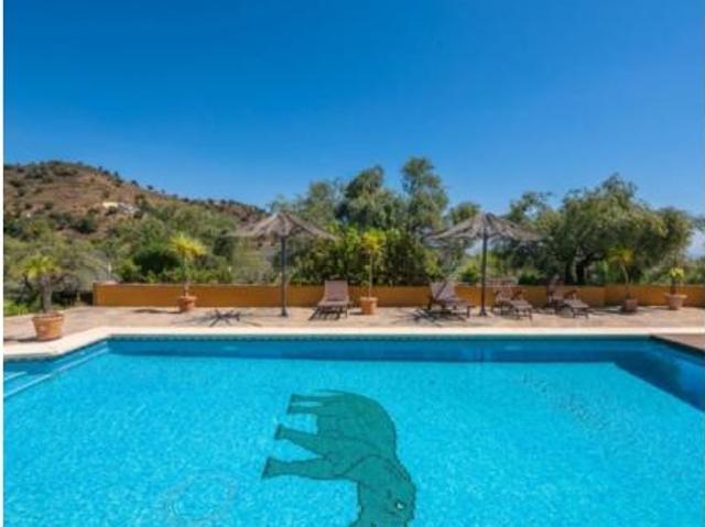 Villa en venta en Monda