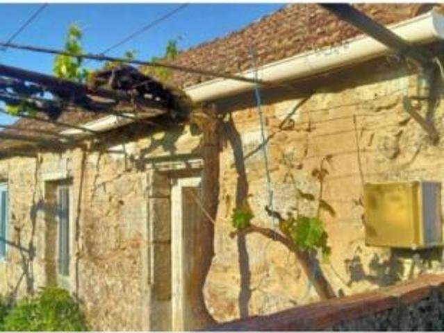 Villa en venta en Mondariz