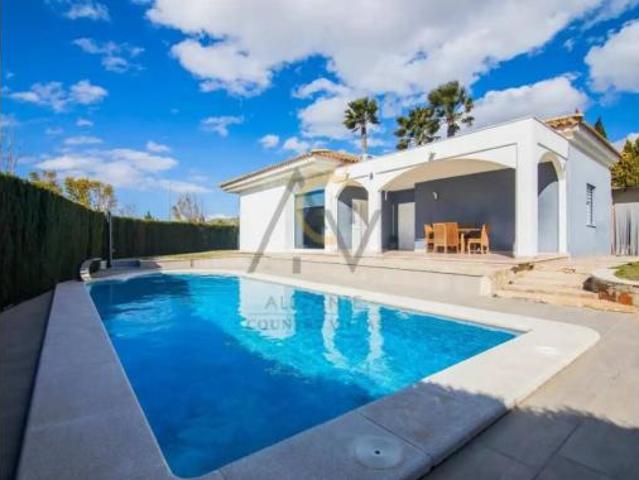 Chalet en venta en el Vinalopó Mitjà / El Vinalopó Medio, Valencia