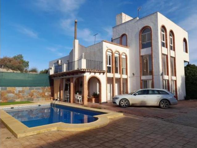 Chalet en venta en Orito, el Vinalopó Mitjà / El Vinalopó Medio