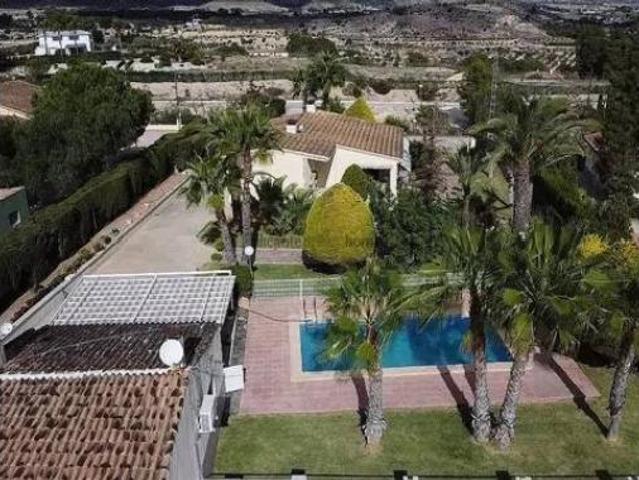 Chalet en venta en el Vinalopó Mitjà / El Vinalopó Medio, Valencia