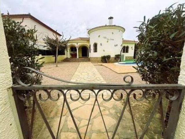 Chalet en venta en Miami Platja, Baix Camp
