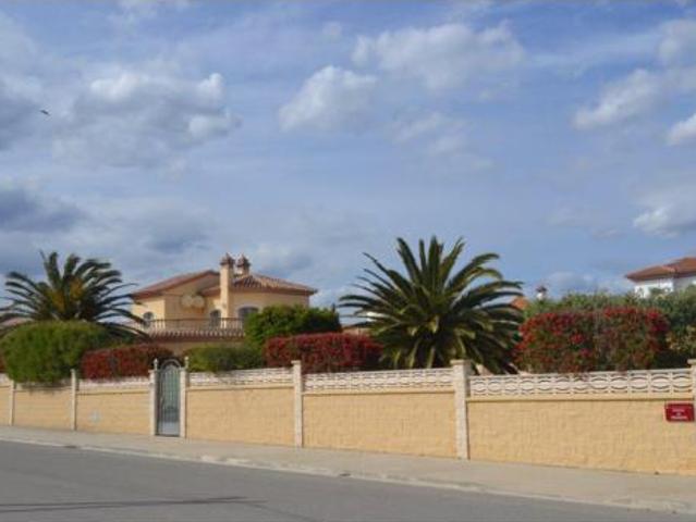 Chalet en venta en Miami Platja, Baix Camp