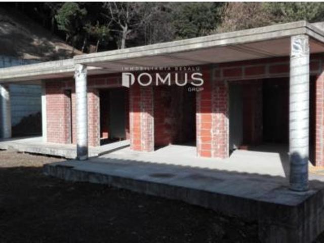 Chalet en venta en Montagut, Garrotxa