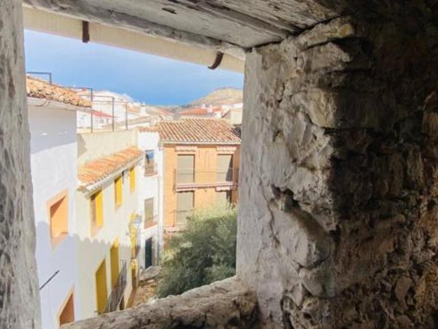 Villa en venta en Montán