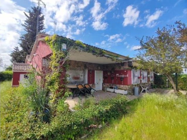Villa en venta en Montearagón
