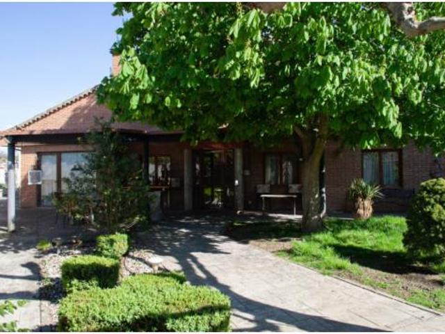 Chalet en venta en Monterrubio De Armuña, Castilla y León