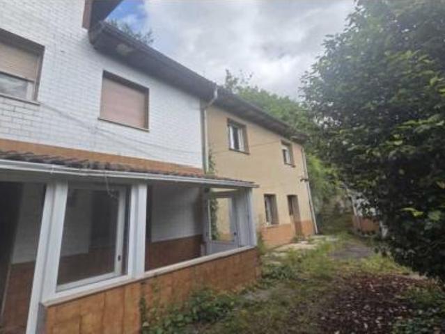Chalet en venta en Morcín, Asturias