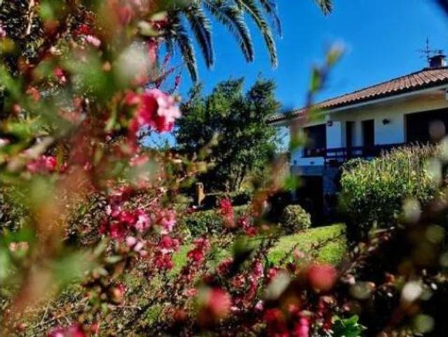 Chalet en venta en Morga, Guipúzcoa