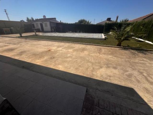 Chalet en venta en Morón De La Frontera, Andalucía