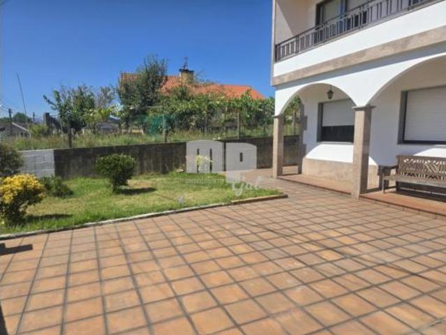Chalet en venta en Mos, Vigo