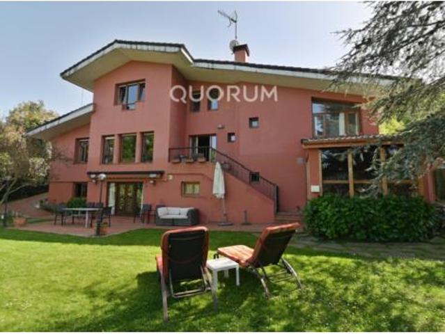 Chalet en venta en Mungia, Guipúzcoa