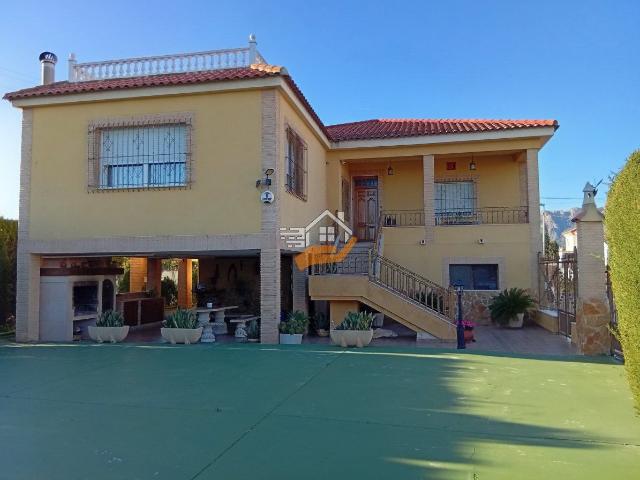 Chalet en venta en El Raal, Murcia