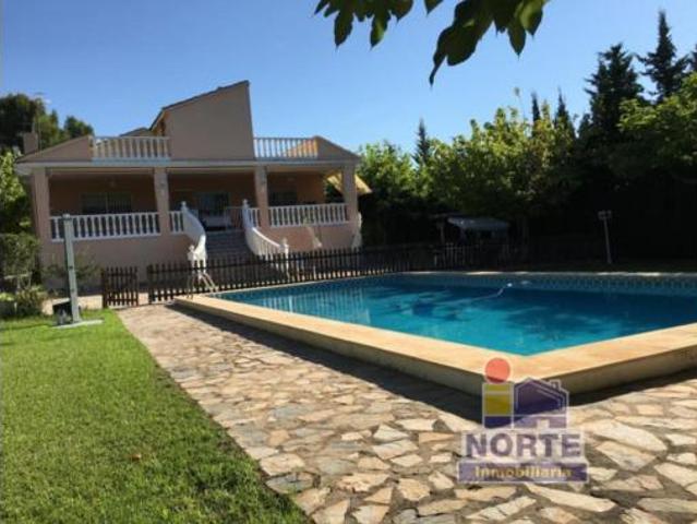 Chalet en venta en el Comtat, Valencia