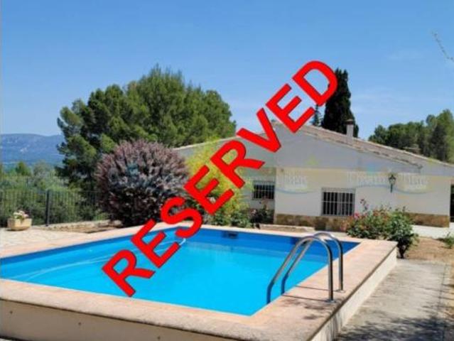 Villa en venta en Muro De Alcoy