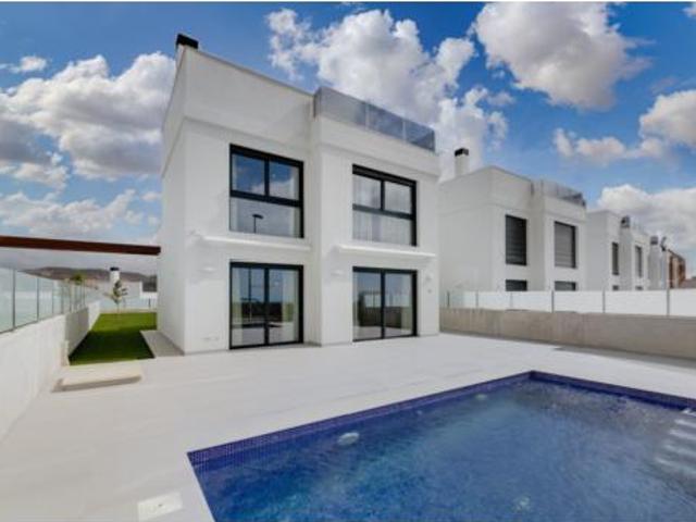 Chalet en venta en Bonalba, l'Alacantí