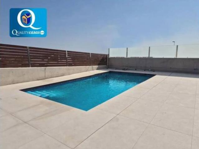 Chalet en venta en Bonalba, l'Alacantí